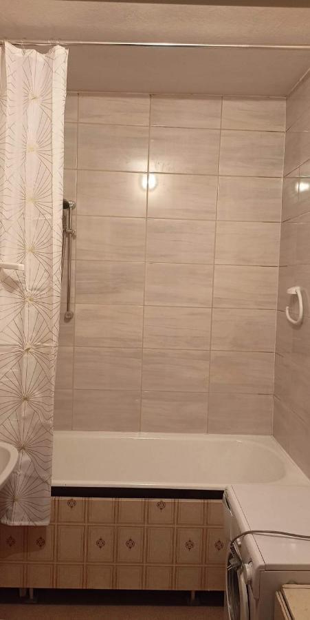 Kawalerka Czestochowa 17 Apartment Ngoại thất bức ảnh