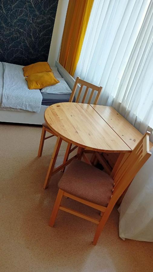 Kawalerka Czestochowa 17 Apartment Ngoại thất bức ảnh